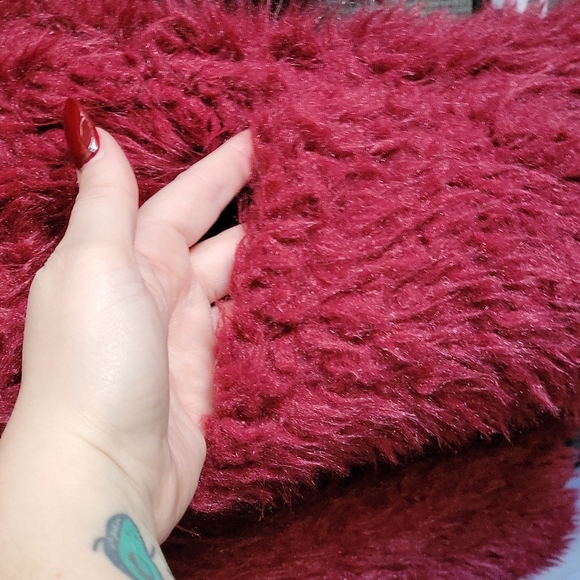 (3 for $25)Love Tree Medium Burgundy shag sherpa jacket - Picture 5 of 8